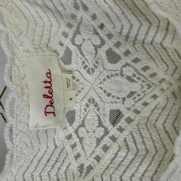 Deletta by Anthropologie Cream Lace Inlet Short Sleeve Top - Size - Medium - Picture 6 of 7